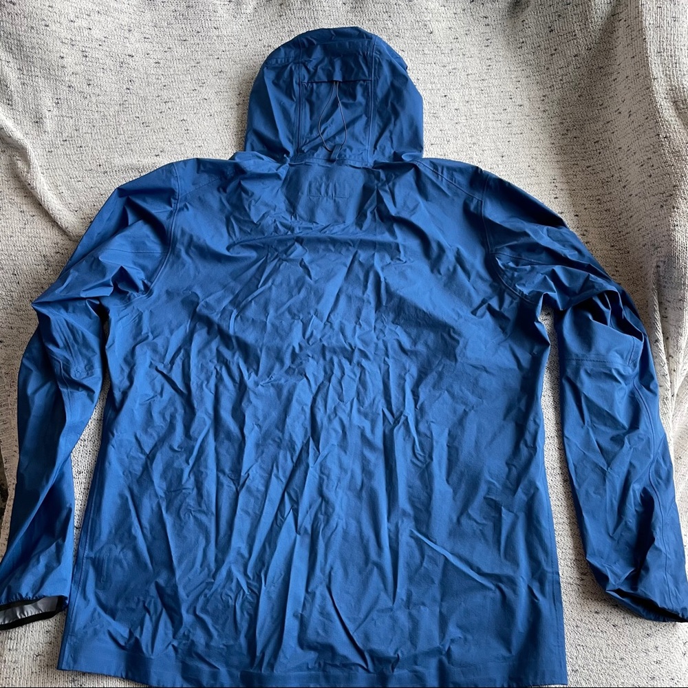 Patagonia Men’s Storm Racer Jacket - Picture 11 of 14